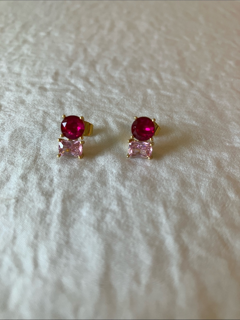 Kate Spade: Gold Tone “Bright Ideas” Pink & Fuchsia Crystal Stud Earrings
